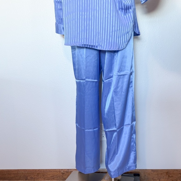 INNER MOST Two Piece Nightwear (Size Medium) - Picture 11 of 15